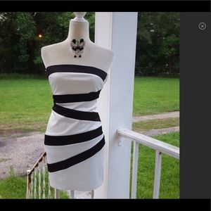 B Darlin Strapless Black and White Dress XS size 2